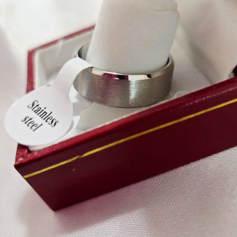 Silver Stainless Steel Men’s Band Ring  Classic Wedding Ring, Durable